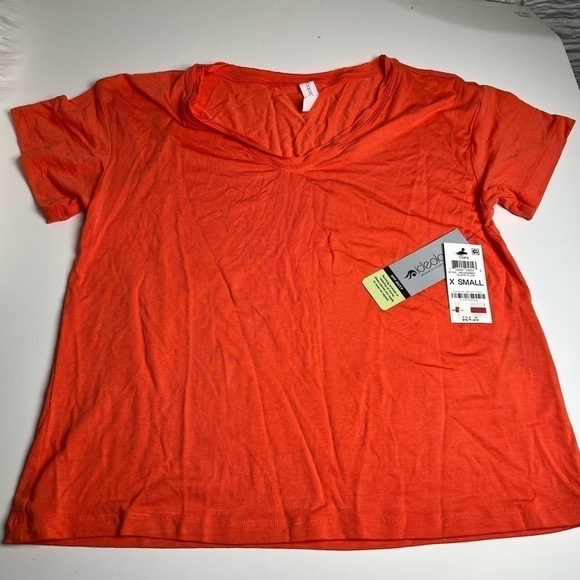 Ideology Guava Flow women’s short sleeve t-shirt. NWT - Picture 1 of 4